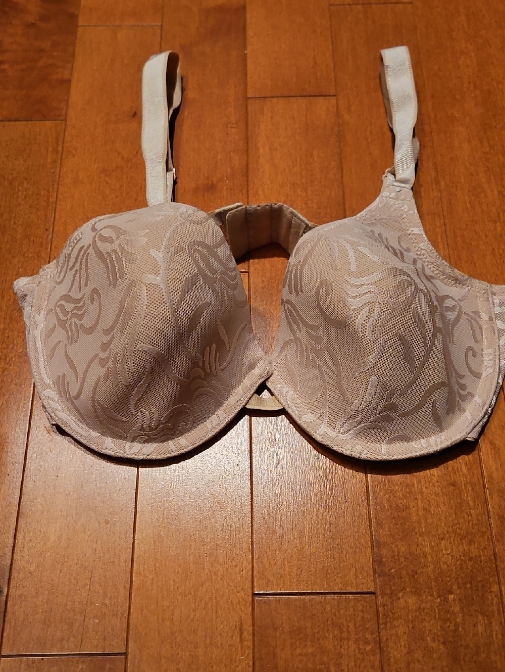 NWOT Wacoal Light Beige Jacquard Underwire Bra